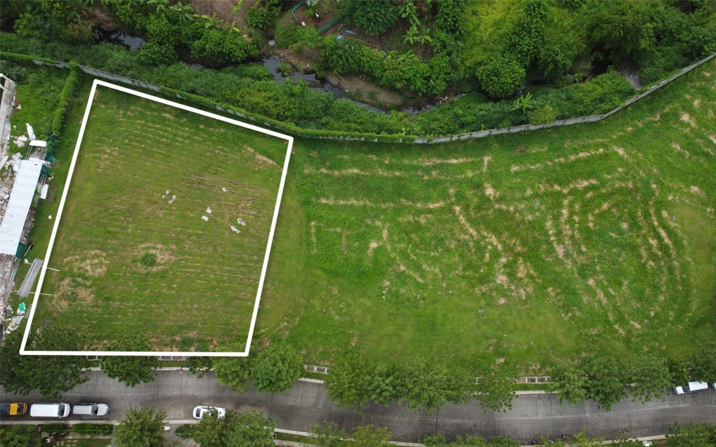 1,143 SQM Lot for Sale in Portofino South, Poblacion, Muntinlupa, Metro Manila – photo 3