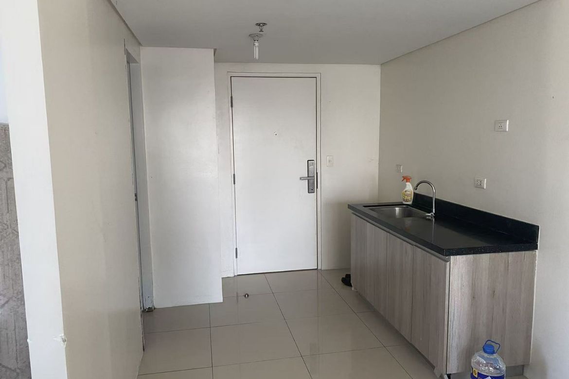 1 Bedroom Condo for Sale in 100 West, Pio Del Pilar, Makati City – photo 2