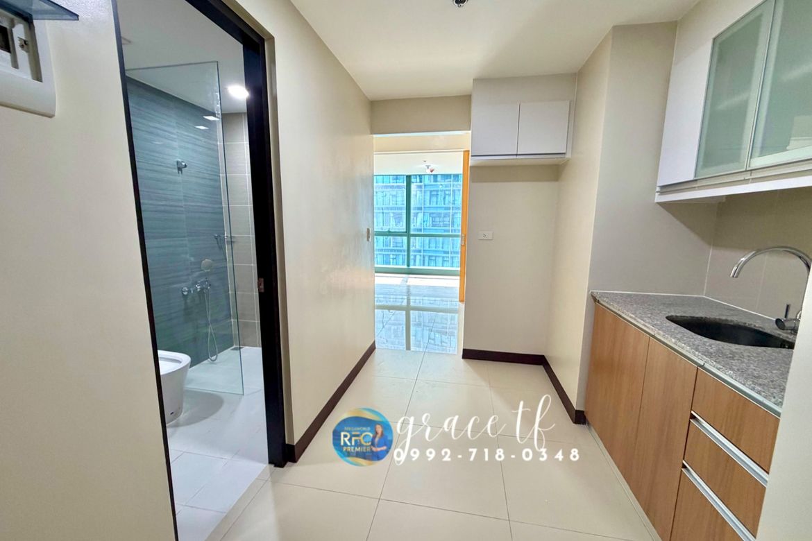 1 Bedroom Condo for Sale in BGC, Taguig – photo 2