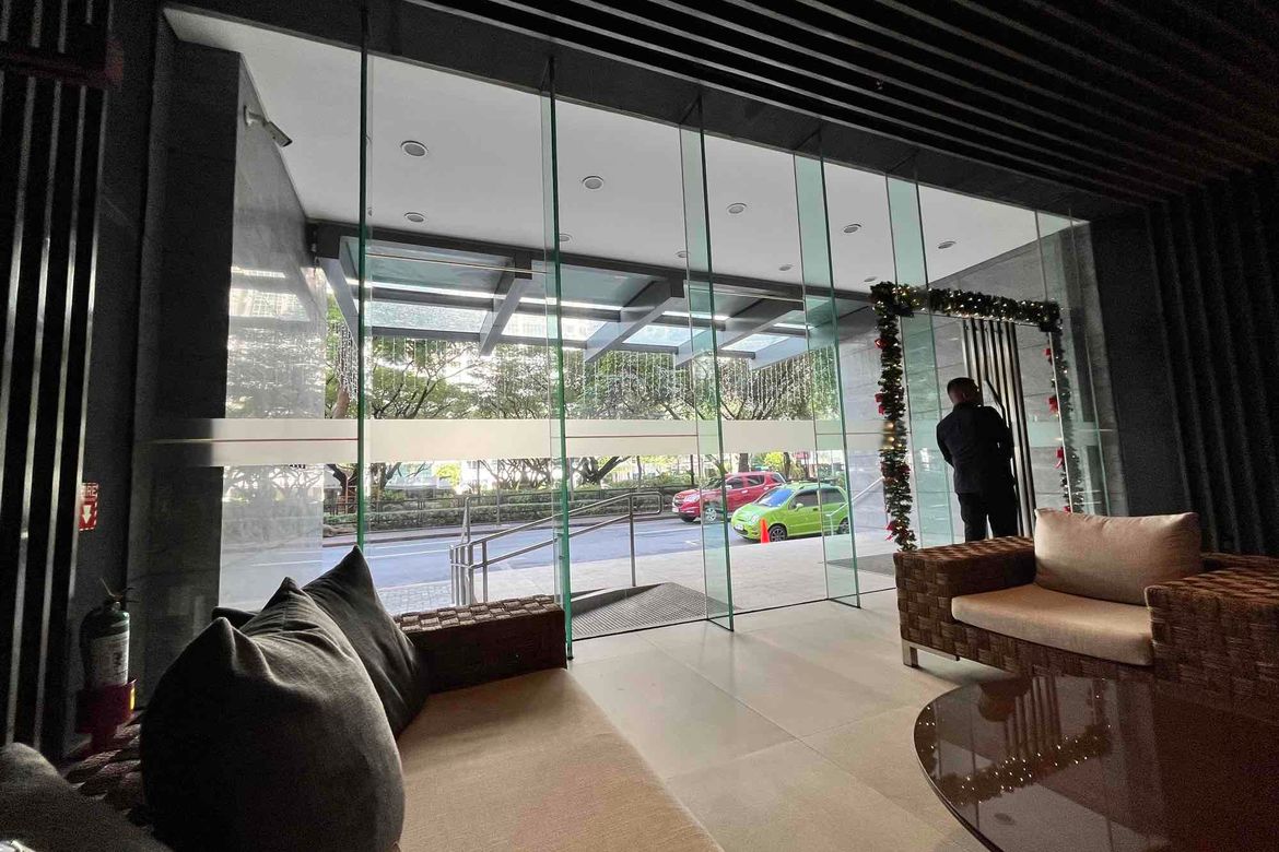 1 Bedroom Condo for Sale in Escala Salcedo, Bel-Air, Makati City – photo 10