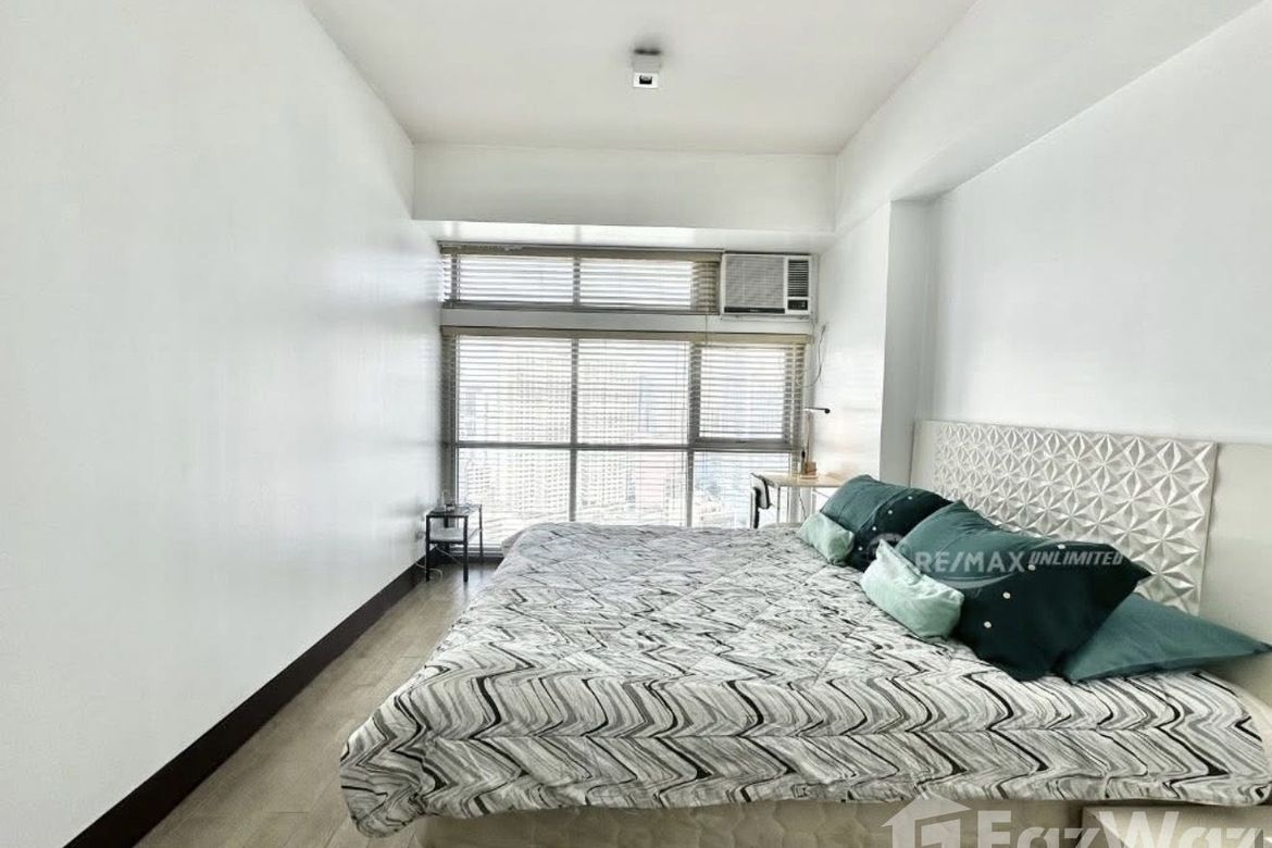 1 Bedroom Condo for Sale in Greenbelt Excelsior, San Lorenzo, Makati City – photo 5