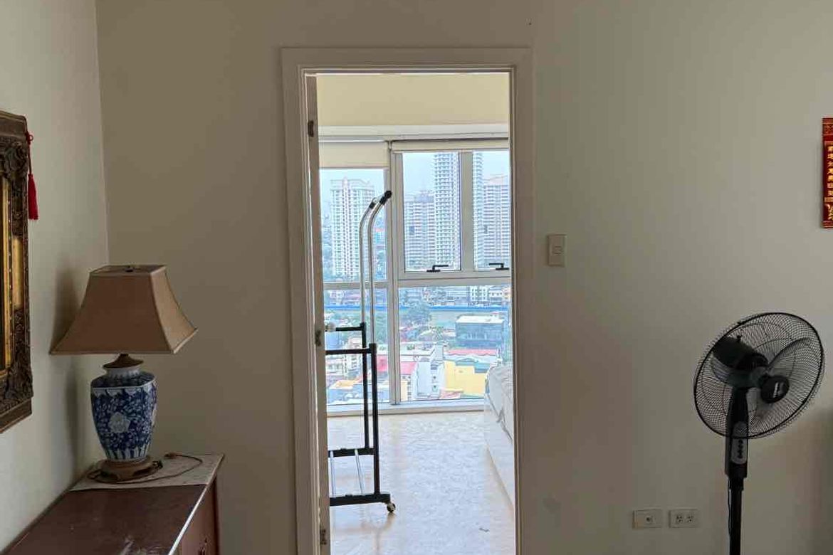 1 Bedroom Condo for Sale in Knightsbridge Residences, Poblacion, Makati City – photo 4