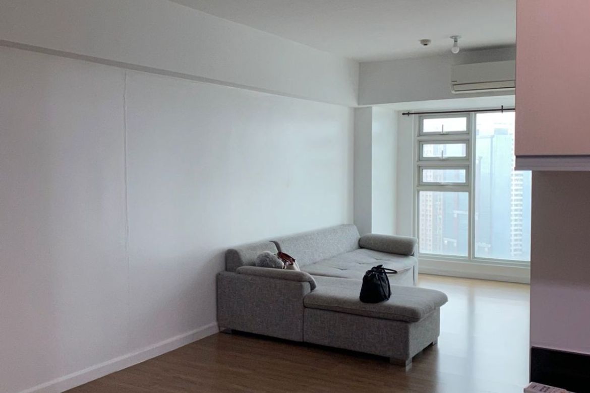 1 Bedroom Condo for Sale in Kroma Tower, San Lorenzo, Makati City – photo 3