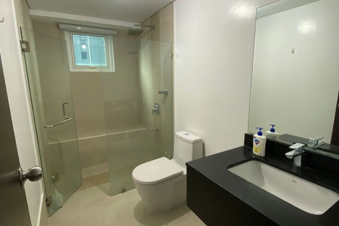 1 Bedroom Condo for Sale in Kroma Tower, San Lorenzo, Makati City – photo 7