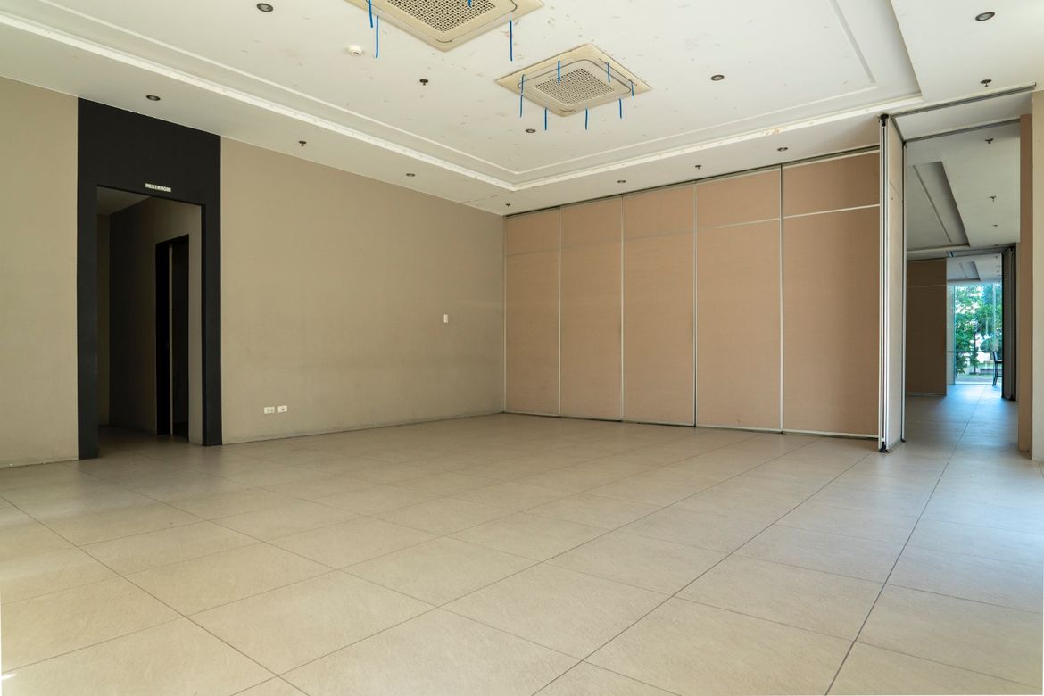 1 Bedroom Condo for Sale in Laureano di Trevi Tower, Pio Del Pilar, Makati City near MRT-3 Magallanes – photo 10