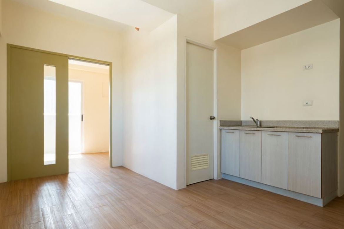1 Bedroom Condo for Sale in Laureano di Trevi Tower, Pio Del Pilar, Makati City near MRT-3 Magallanes – photo 4