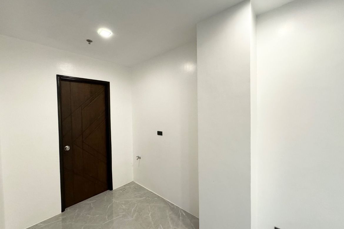 1 Bedroom Condo for Sale in Malabanias, Angeles, Pampanga – photo 9