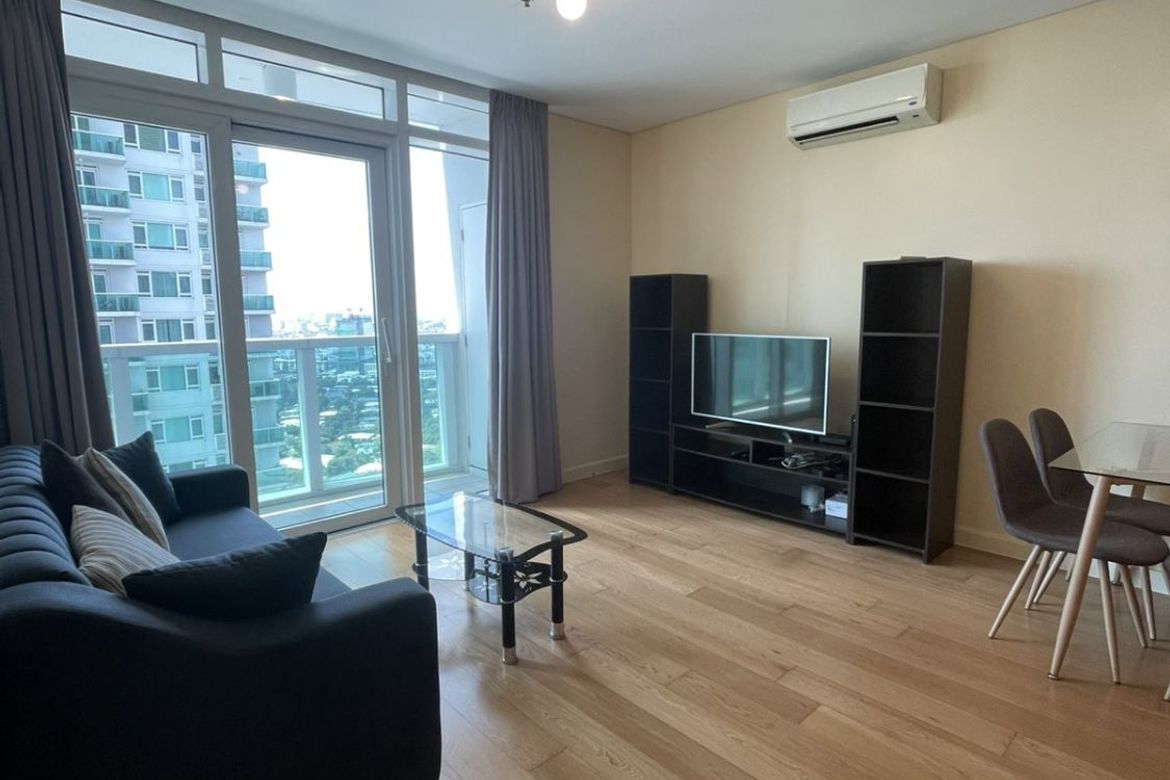 1 Bedroom Condo for Sale in Park Terraces, San Lorenzo, Makati City near MRT-3 Ayala – photo 4