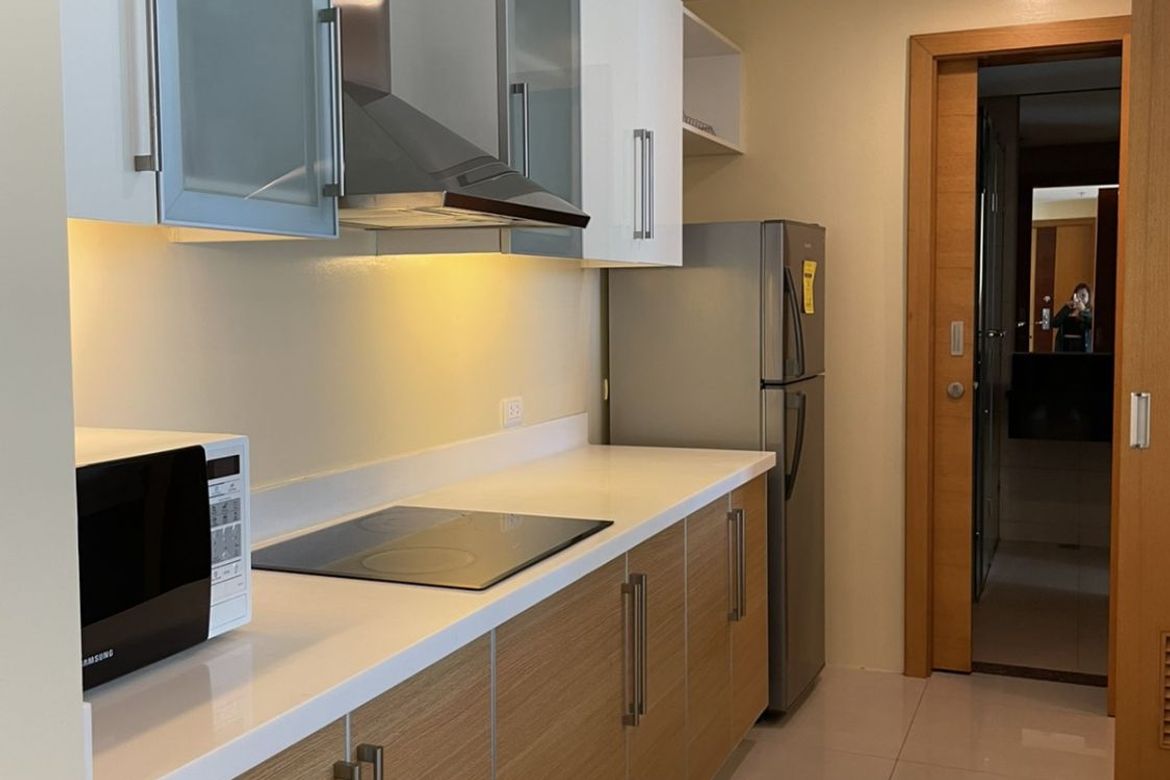 1 Bedroom Condo for Sale in Park Terraces, San Lorenzo, Makati City near MRT-3 Ayala – photo 9
