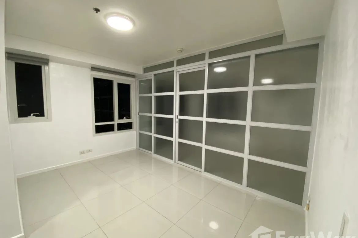1 Bedroom Condo for Sale in Senta, San Lorenzo, Makati City – photo 9