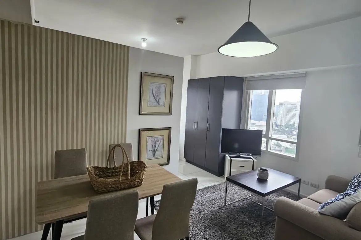 1 Bedroom Condo for Sale in Senta, San Lorenzo, Makati City