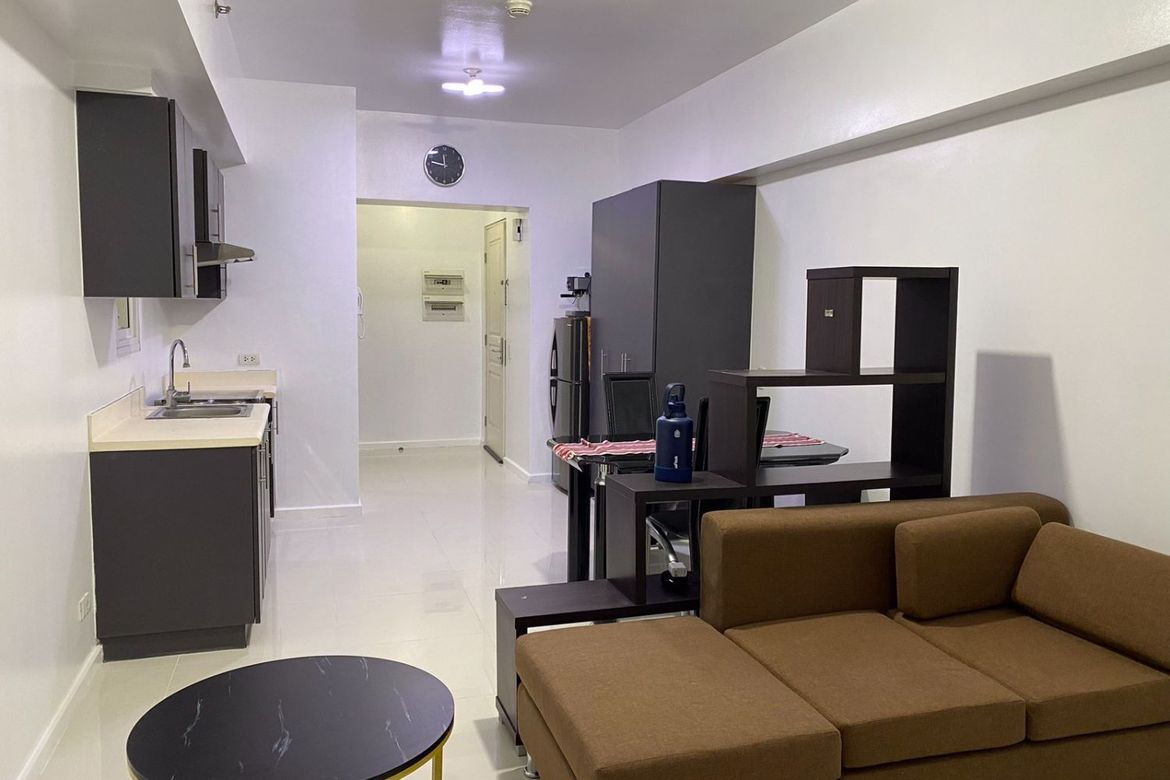 1 Bedroom Condo for Sale in Senta, San Lorenzo, Makati City – photo 2
