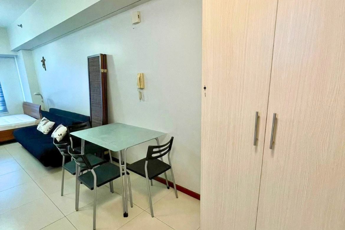 1 Bedroom Condo for Sale in The Columns At Legaspi Village, San Lorenzo, Makati City – photo 2