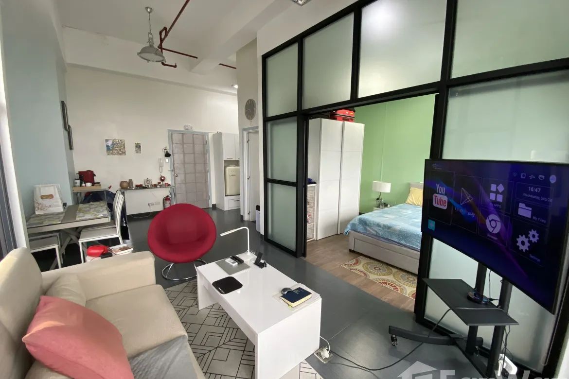 1 Bedroom Condo for Sale in The Gramercy Residences, Poblacion, Makati City