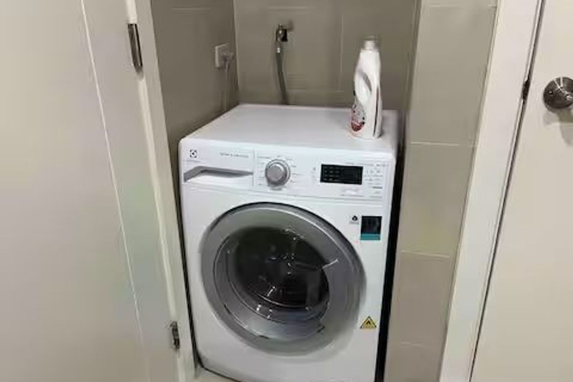 1 Bedroom Condo for Sale in The Milano Residences, Poblacion, Makati City – photo 11