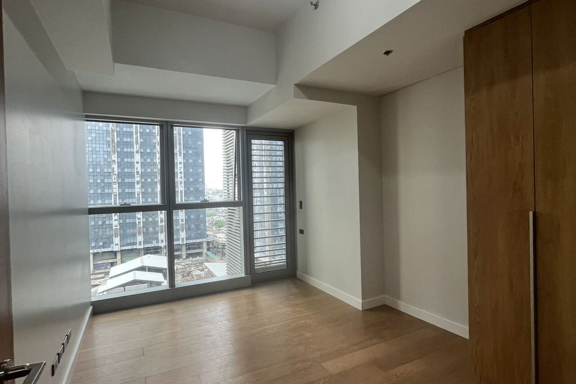 1 Bedroom Condo for Sale in The Seasons Residences, BGC, Taguig