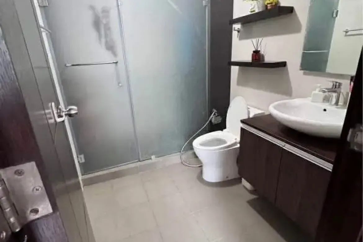1 Bedroom Condo for Sale in The Trion Towers, BGC, Taguig – photo 8