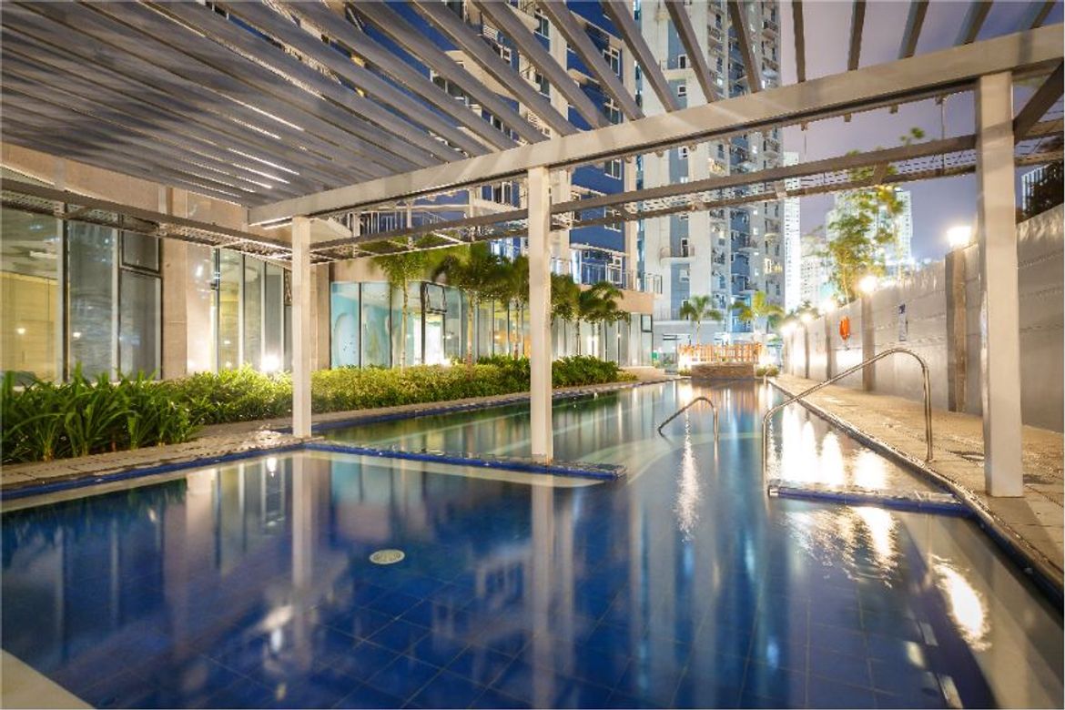 1 Bedroom Condo for Sale in The Trion Towers III, BGC, Taguig – photo 7