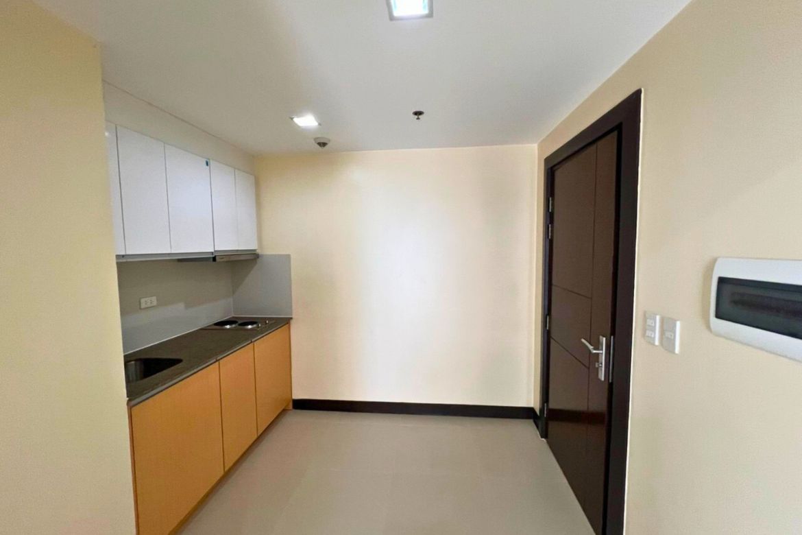 1 Bedroom Condo for Sale in Three Central, Bel-Air, Makati City – photo 3