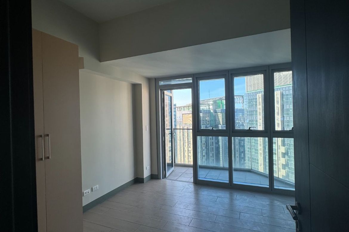 1 Bedroom Condo for Sale in Uptown Parksuites, BGC, Taguig – photo 6