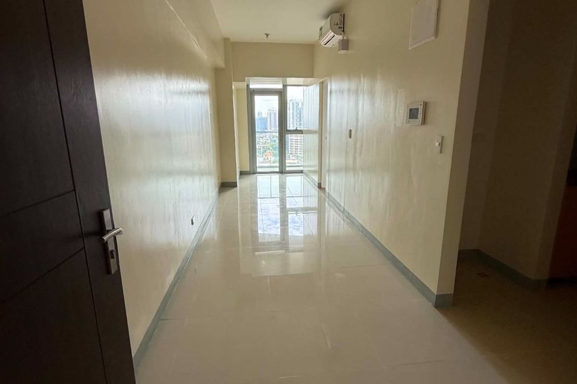 1 Bedroom Condo for Sale in Uptown Parksuites, BGC, Taguig