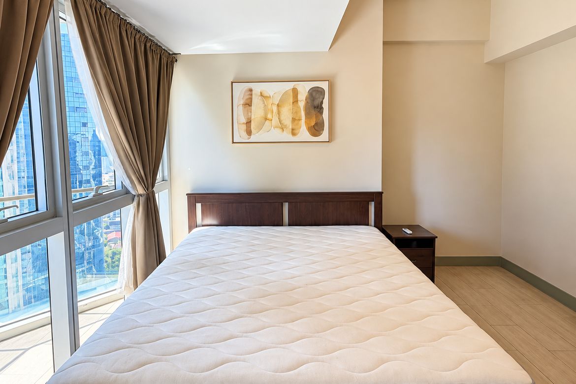 1 Bedroom Condo for Sale in Uptown Parksuites, BGC, Taguig – photo 4