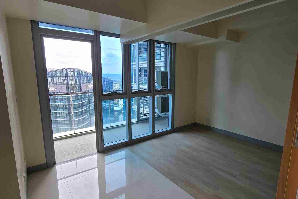 1 Bedroom Condo for Sale in Uptown Parksuites, BGC, Taguig – photo 2