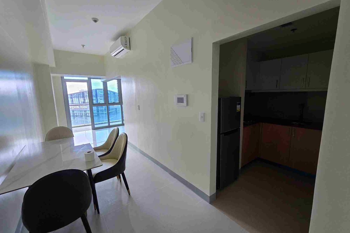 1 Bedroom Condo for Sale in Uptown Parksuites, BGC, Taguig – photo 3