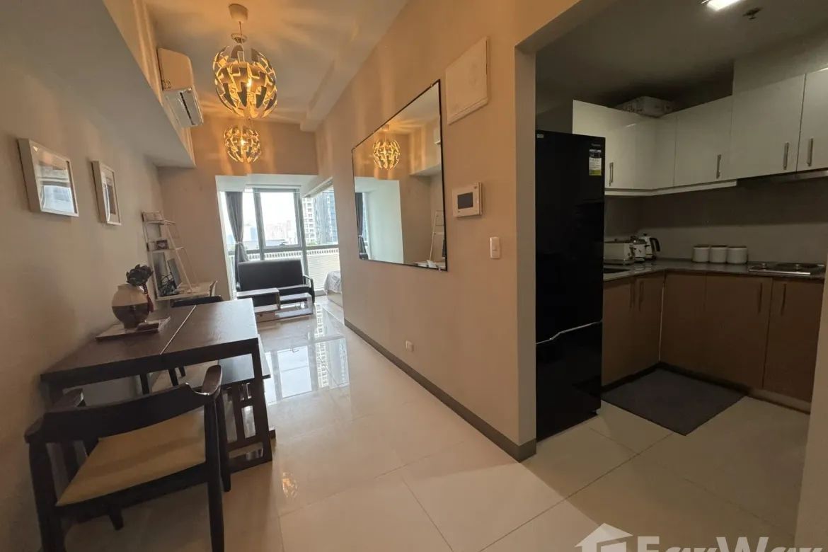1 Bedroom Condo for Sale in Uptown Parksuites, BGC, Taguig