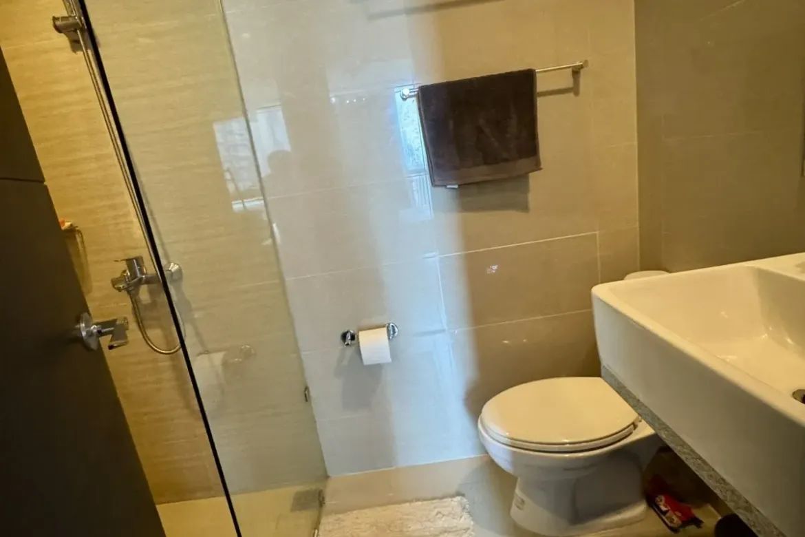 1 Bedroom Condo for Sale in Uptown Parksuites, BGC, Taguig – photo 6