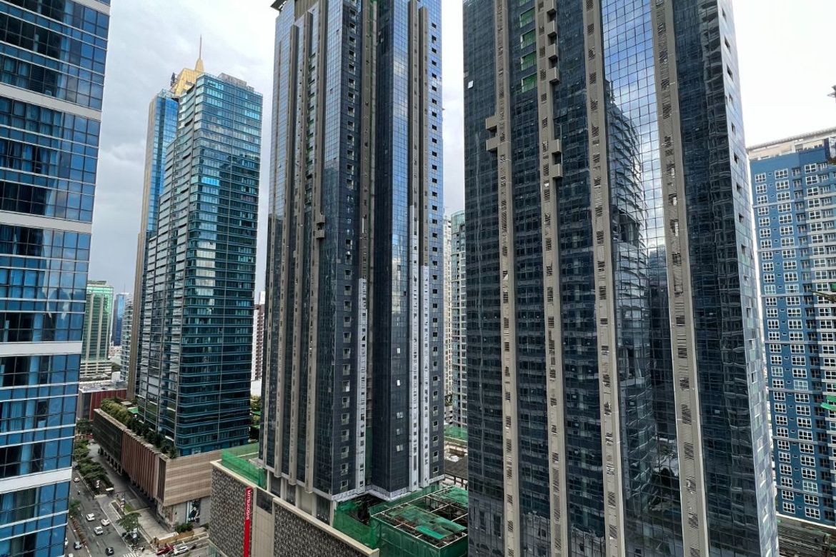 1 Bedroom Condo for Sale in Uptown Parksuites, BGC, Taguig – photo 2