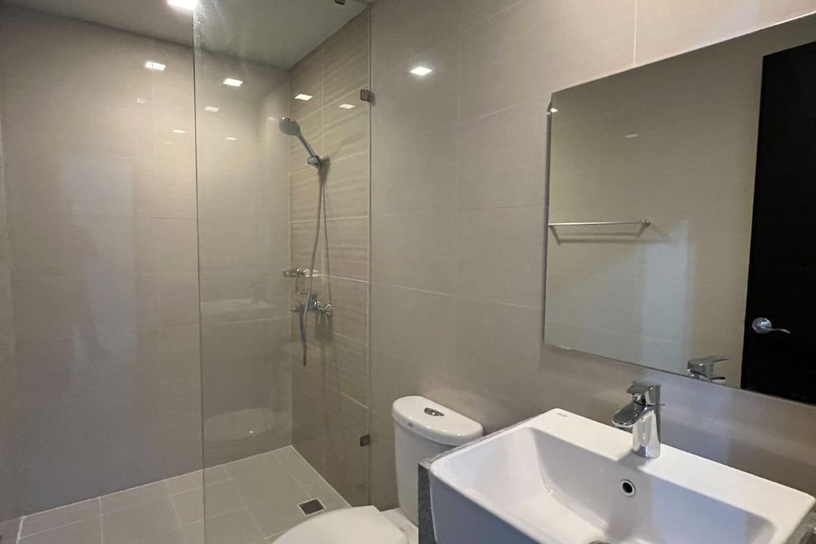 1 Bedroom Condo for Sale in Uptown Parksuites, BGC, Taguig – photo 9