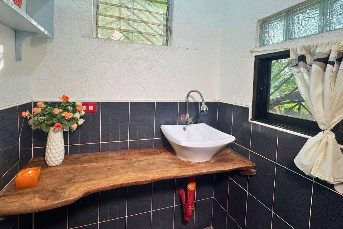 1 Bedroom House for Sale in Teguis, Poro, Cebu – photo 7