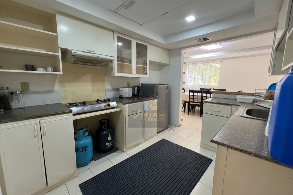 12 Bedroom Townhouse for Sale in Old Cabalan, Olongapo, Zambales – photo 8