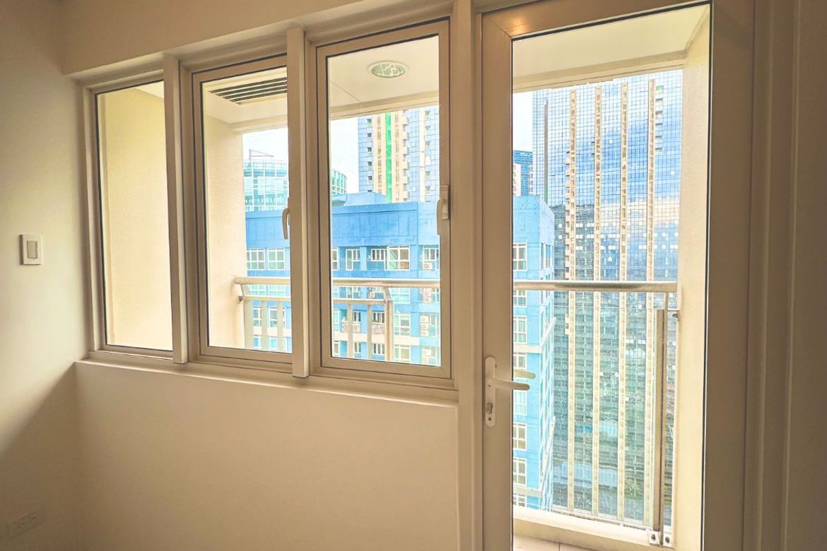 2 Bedroom Condo for Sale in BGC, Taguig – photo 8