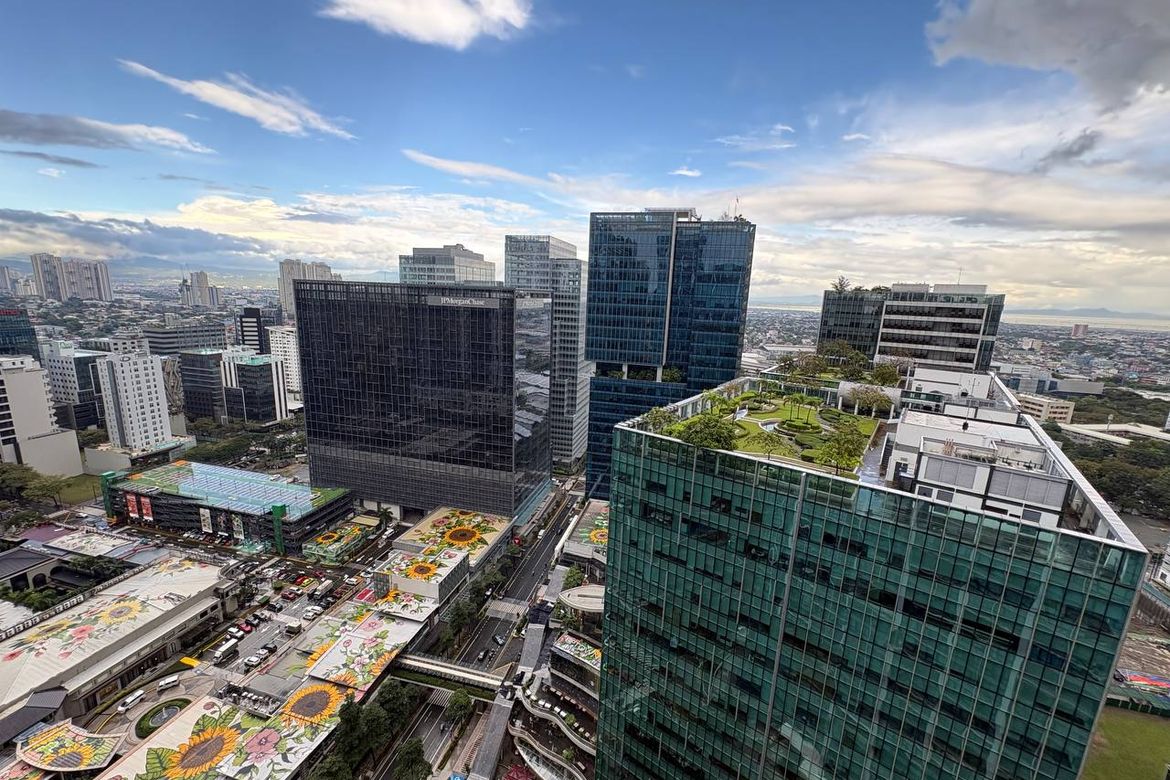 2 Bedroom Condo for Sale in BGC, Taguig