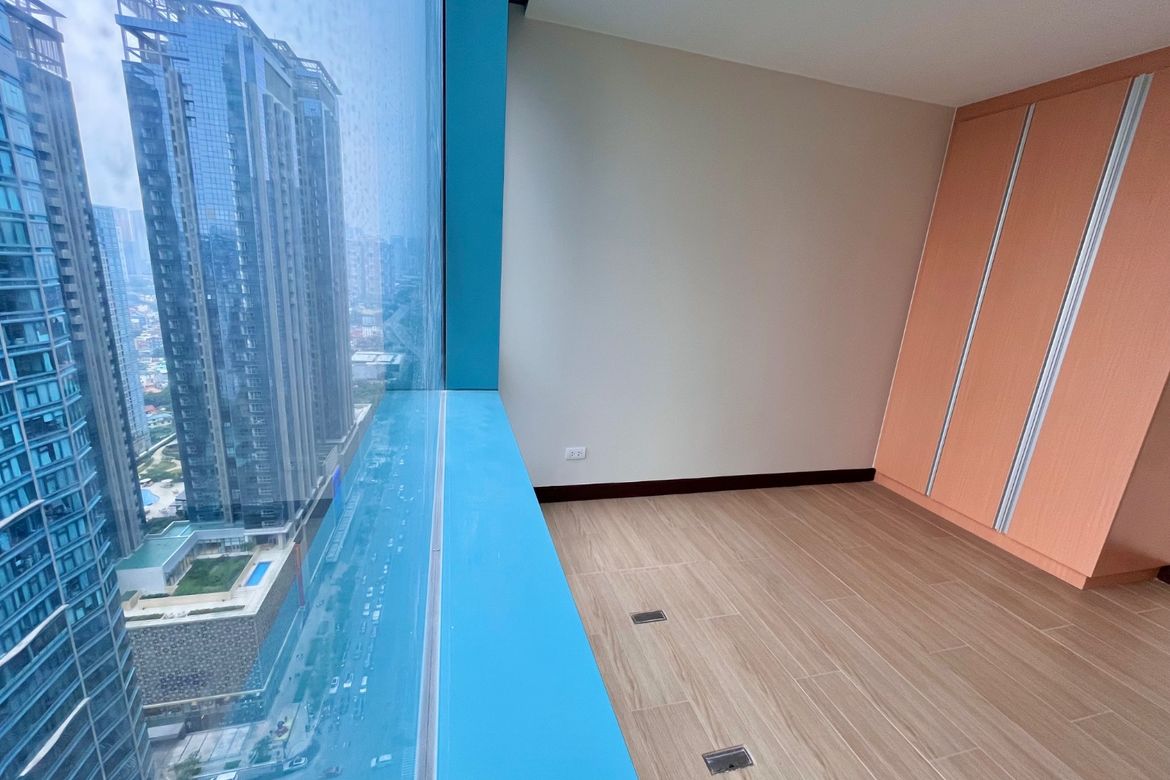 2 Bedroom Condo for Sale in BGC, Taguig – photo 5
