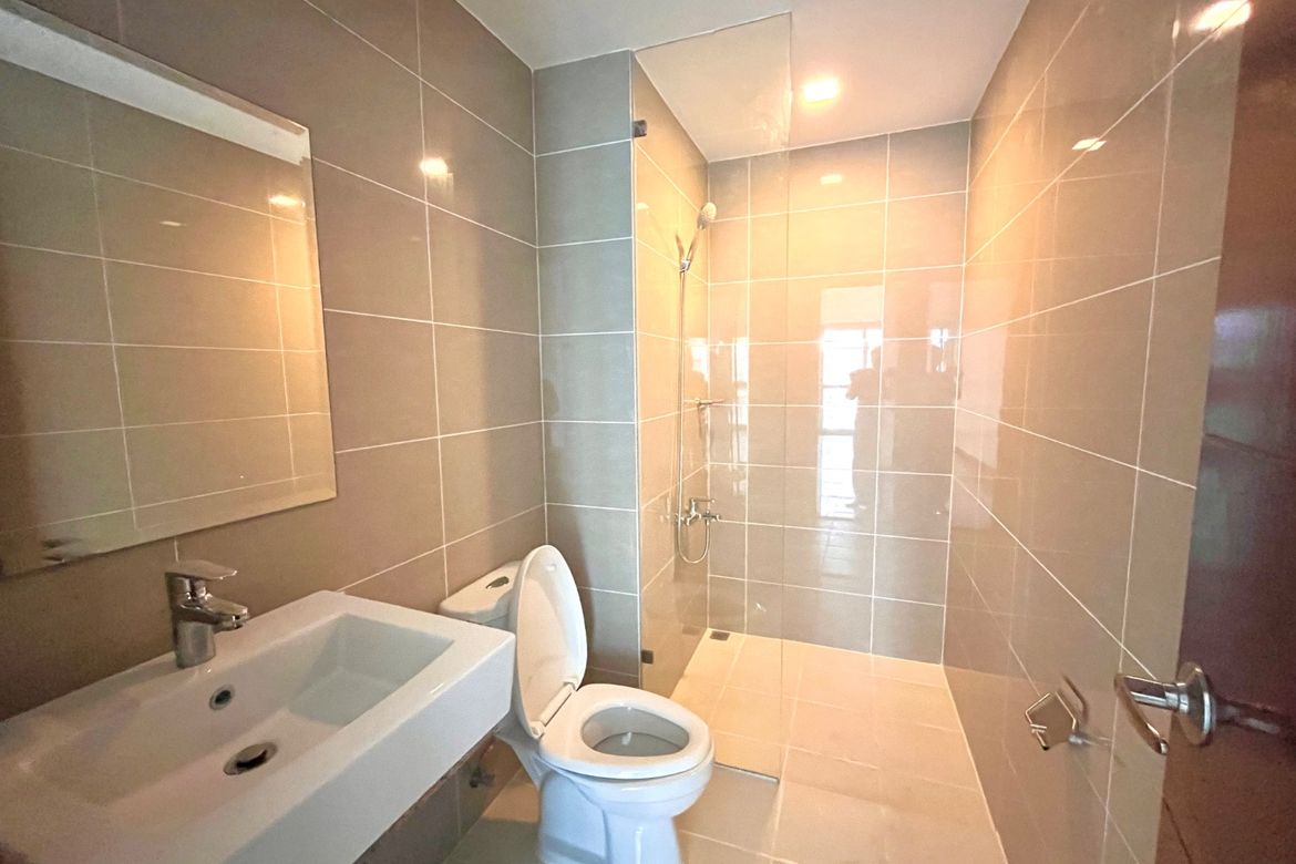 2 Bedroom Condo for Sale in BGC, Taguig – photo 7