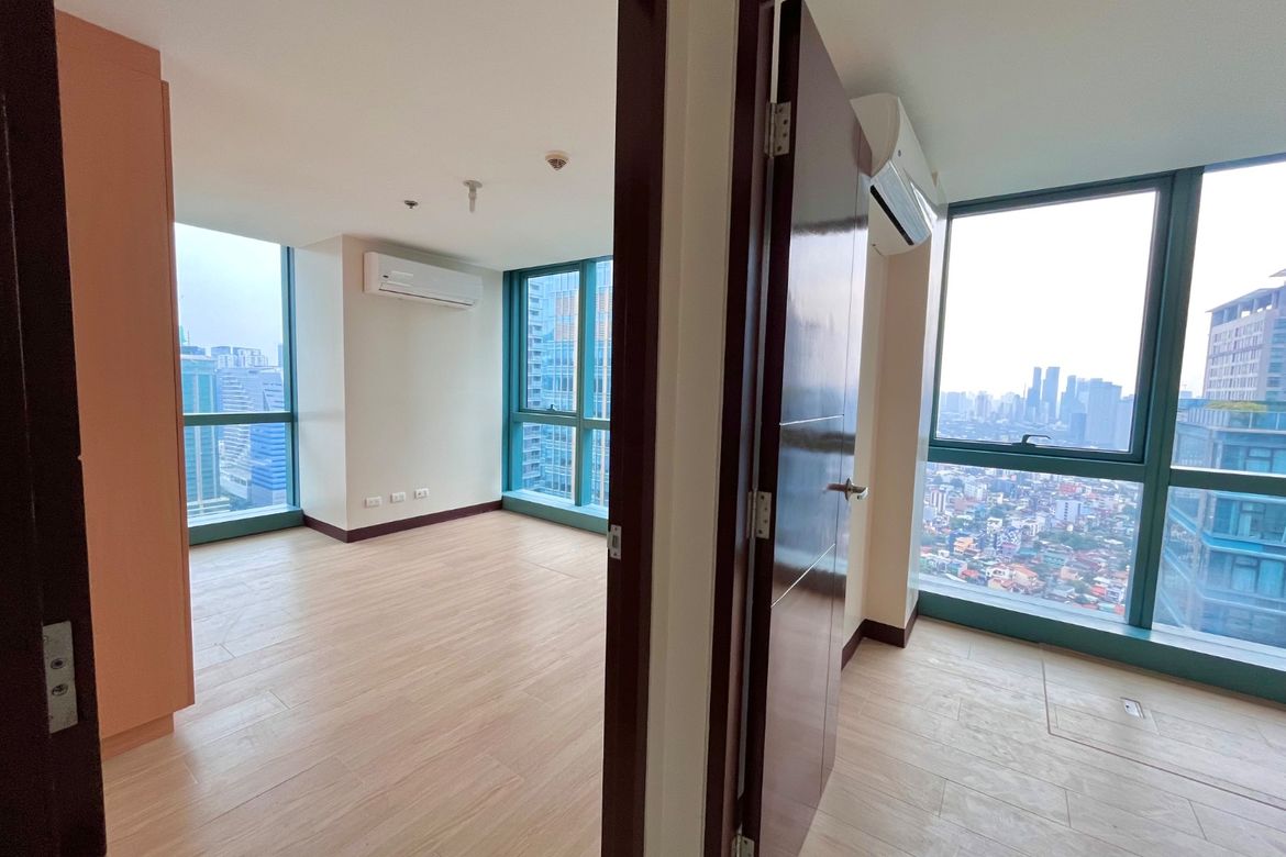 2 Bedroom Condo for Sale in BGC, Taguig – photo 9