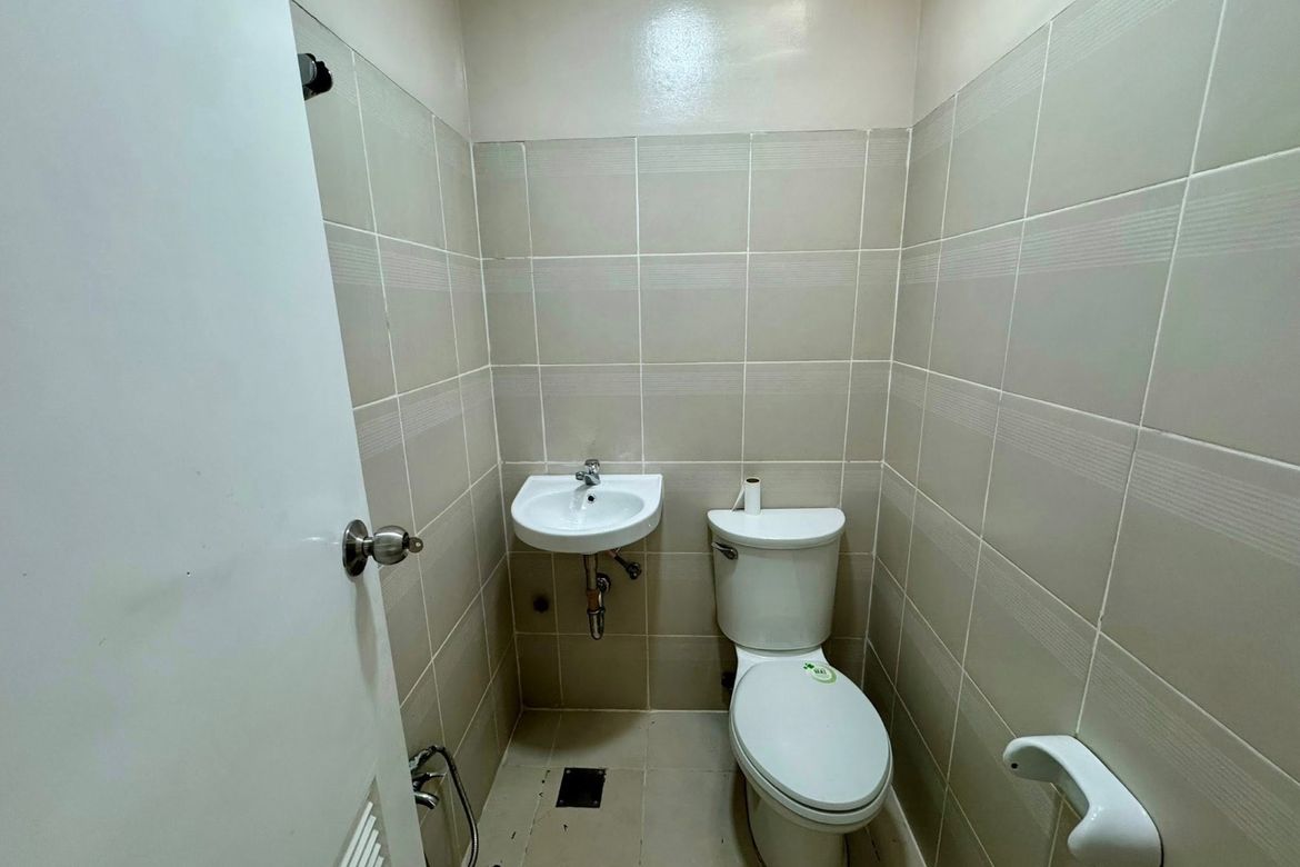 2 Bedroom Condo for Sale in BGC, Taguig – photo 13