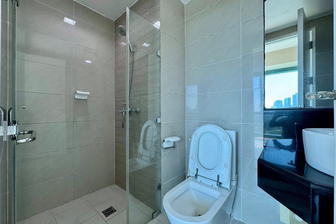 2 Bedroom Condo for Sale in BGC, Taguig – photo 14