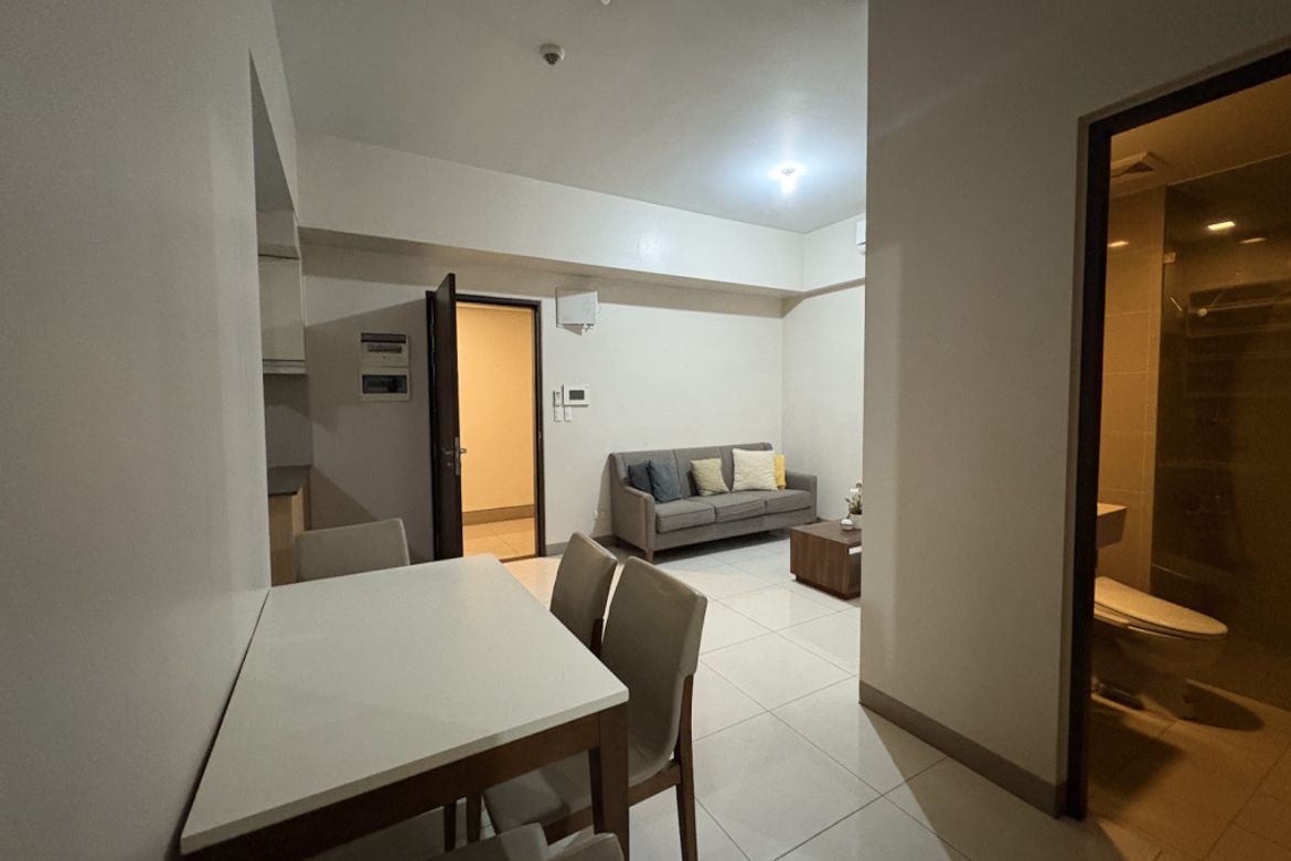 2 Bedroom Condo for Sale in BGC, Taguig
