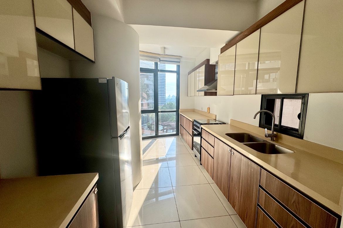 2 Bedroom Condo for Sale in BGC, Taguig – photo 4