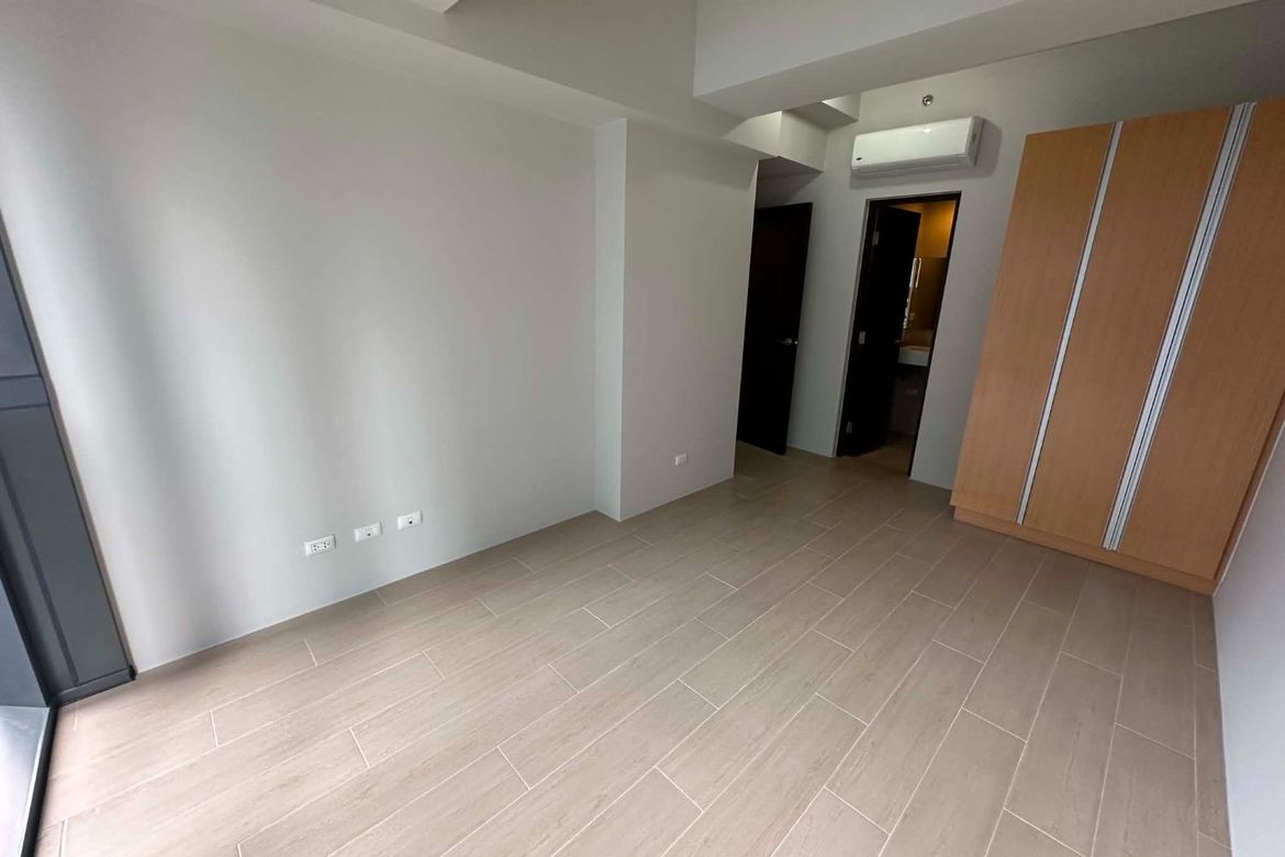 2 Bedroom Condo for Sale in BGC, Taguig – photo 11