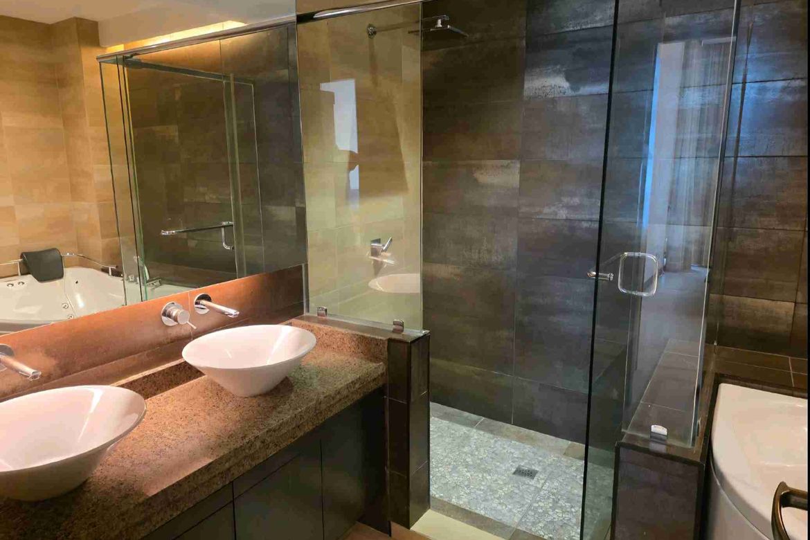 2 Bedroom Condo for Sale in BLUE SAPPHIRE RESIDENCES, BGC, Taguig – photo 3