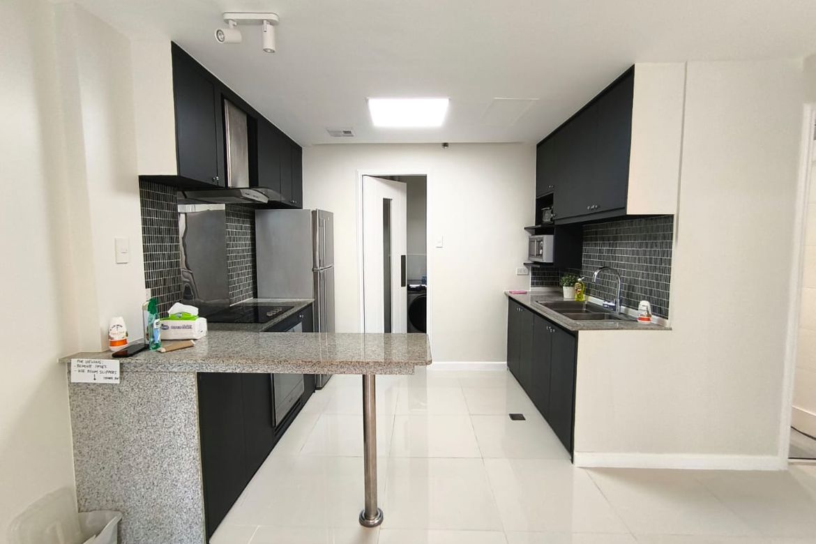 2 Bedroom Condo for Sale in BLUE SAPPHIRE RESIDENCES, BGC, Taguig – photo 3
