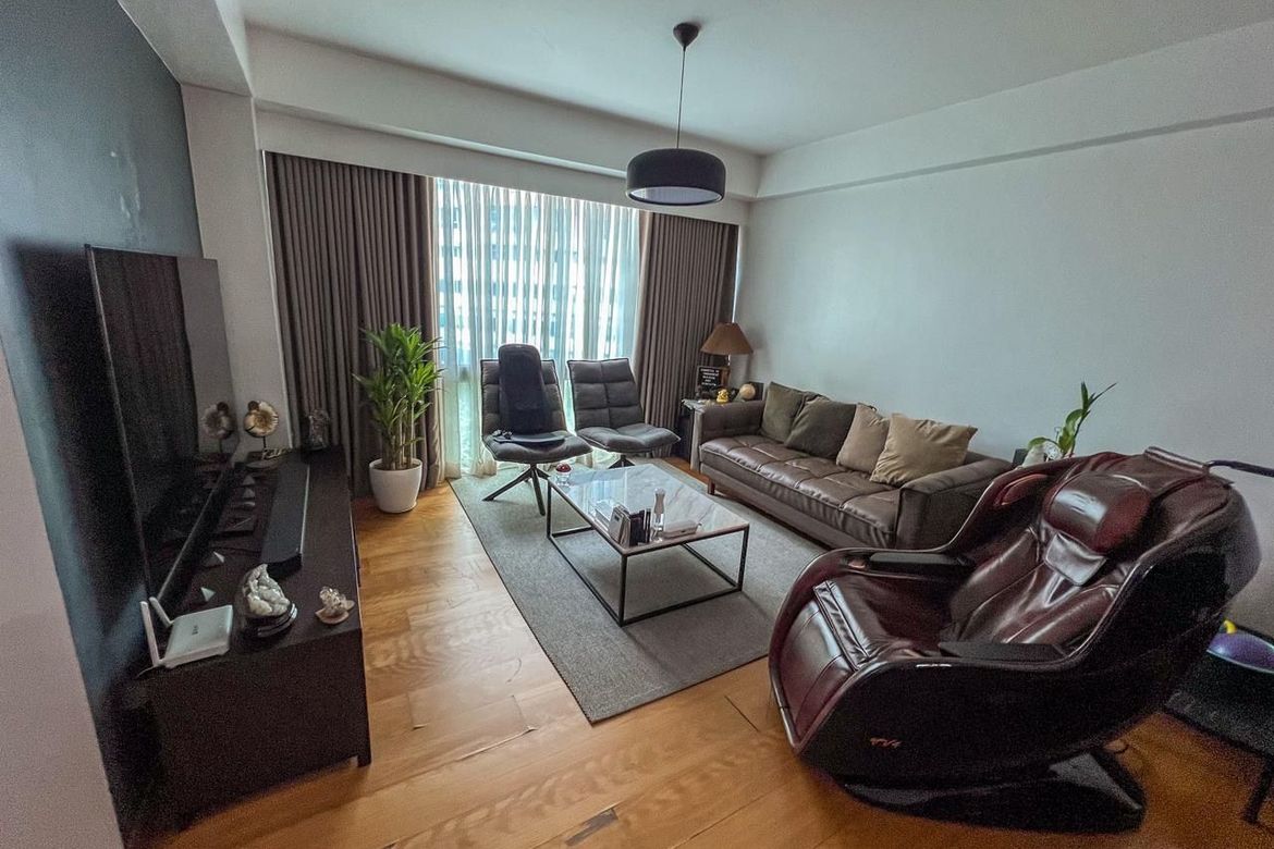 2 Bedroom Condo for Sale in Bonifacio Ridge, BGC, Taguig near MRT-3 Buendia