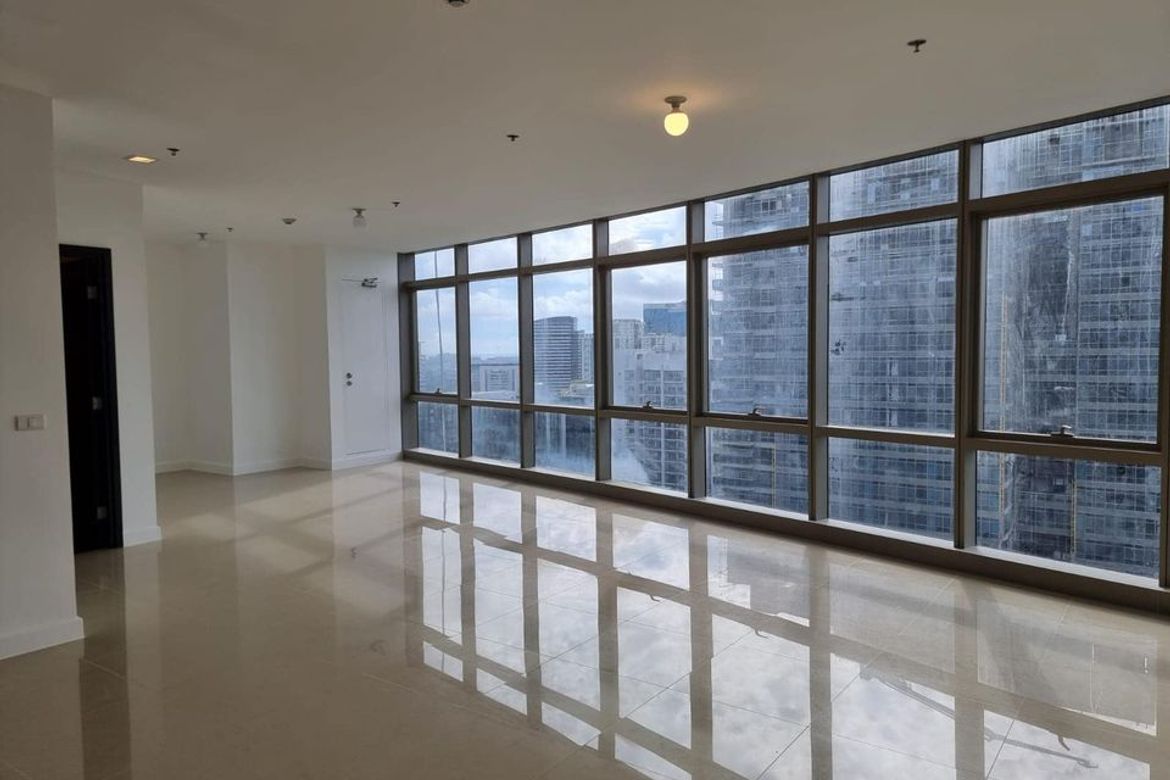 2 Bedroom Condo for Sale in East Gallery Place, BGC, Taguig