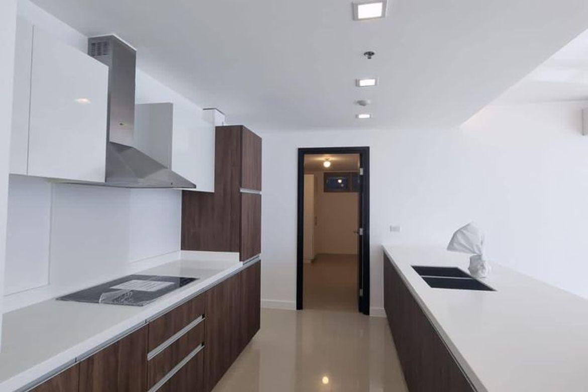 2 Bedroom Condo for Sale in East Gallery Place, BGC, Taguig – photo 10