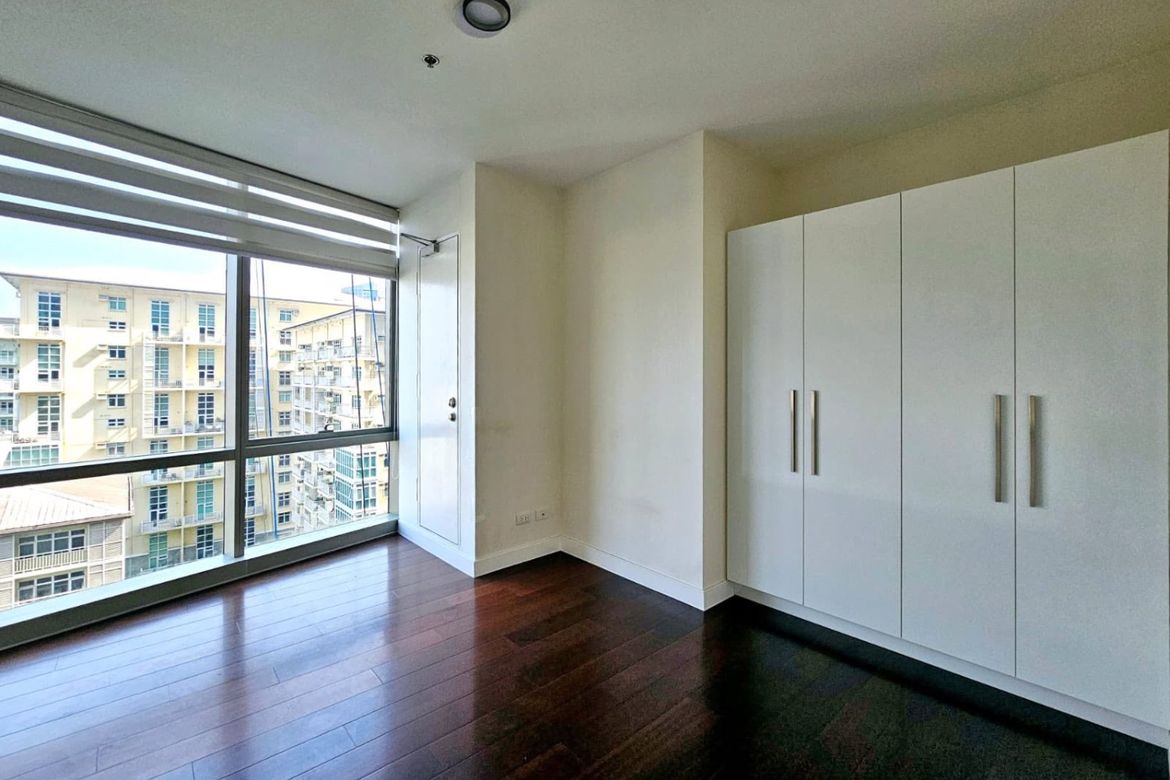 2 Bedroom Condo for Sale in East Gallery Place, BGC, Taguig – photo 4